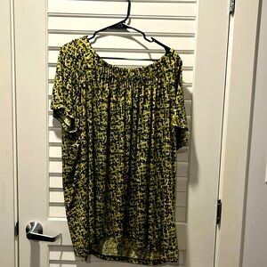Short sleeve shirt